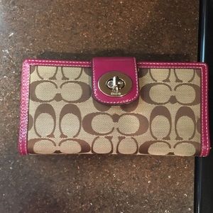 Coach wallet